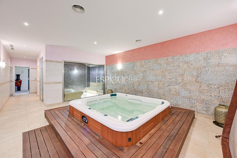 Foto ad7b661b-f3a5-4fd3-af22-2421bedd622b. Affitto casa con riscaldamento parcheggio piscina in Cabrils