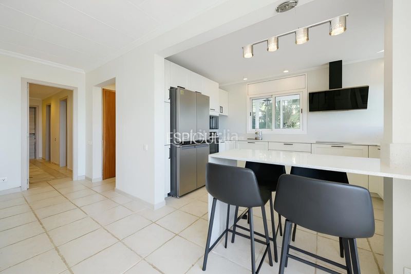 Foto 505ddc88-5708-4893-986d-cbc0aea811cd. Casa amb calefacció aparcament piscina a Santa Susanna