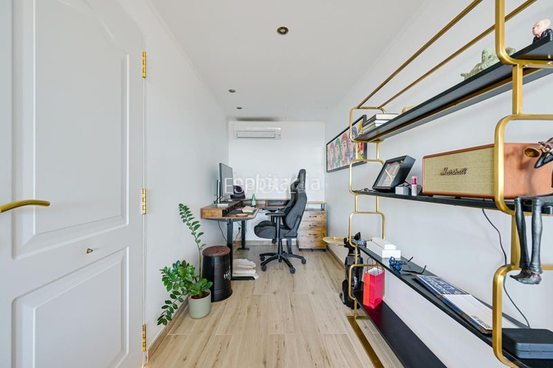 Foto a77b4d02-dd67-4adb-aff1-b7ced3f25ee6. Casa amb calefacció aparcament piscina a Santa Susanna