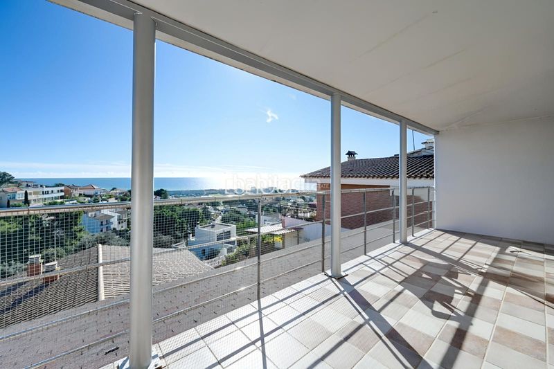 Foto dfa38d17-8b40-4a07-9974-75fc47a7ec68. Casa amb calefacció aparcament piscina a Santa Susanna