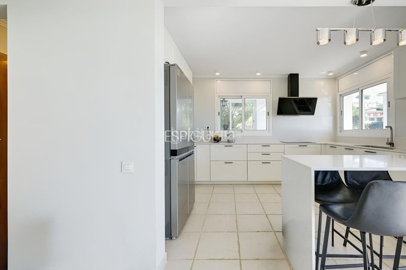 Foto e0e86b17-ac63-49ac-8029-60e2c8c48ce5. Casa amb calefacció aparcament piscina a Santa Susanna