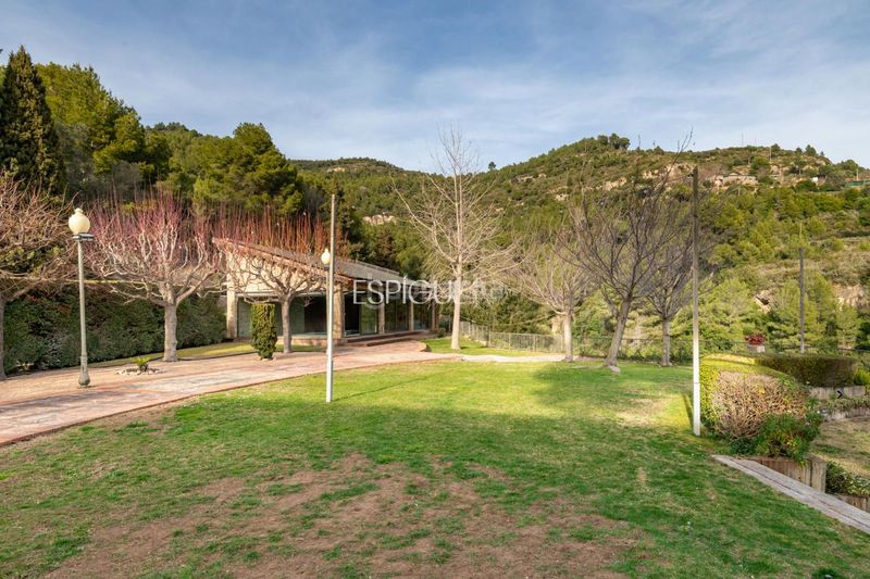 Foto 2d00de1b-2d90-4b91-b9c8-72245b3b5309. Casa amb calefacció aparcament piscina a Sant Feliu de Codines