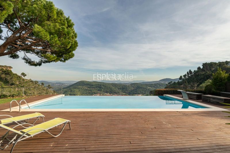 Foto 49c717f7-22cf-4e53-8f3b-bc7d331af134. Casa amb calefacció aparcament piscina a Sant Feliu de Codines