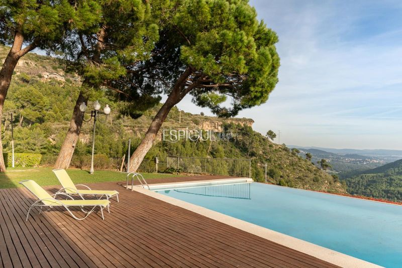 Foto 5a93d54e-7c29-462f-a0d6-6a4db732d230. Casa amb calefacció aparcament piscina a Sant Feliu de Codines