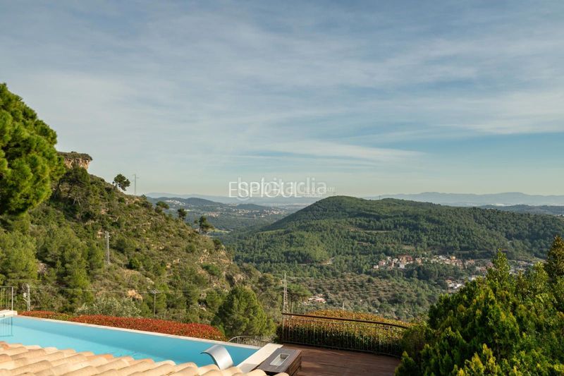 Foto 8b7b20d3-d743-484a-8cff-efbe6b9e2b5c. Casa amb calefacció aparcament piscina a Sant Feliu de Codines