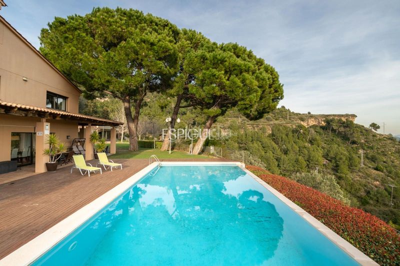 Foto dcb6bbfa-8fdd-4b44-a3fb-7371798f81bb. Casa amb calefacció aparcament piscina a Sant Feliu de Codines