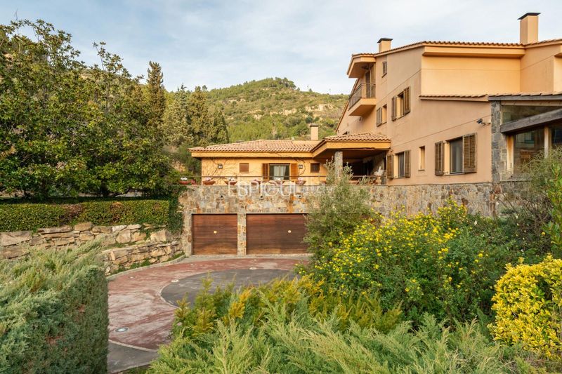 Foto f72cef76-003a-4228-bde8-520f19a1ff70. Casa amb calefacció aparcament piscina a Sant Feliu de Codines