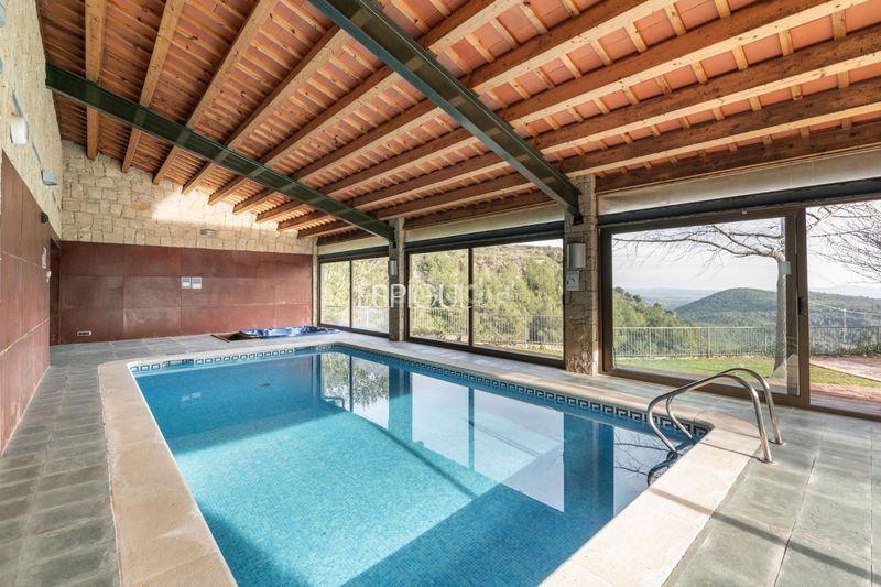 Foto fe664069-f1d2-40b4-b083-df68de55e900. Casa amb calefacció aparcament piscina a Sant Feliu de Codines
