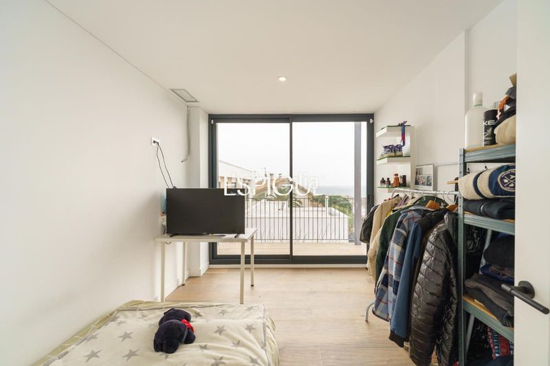 Foto 66fcd8c9-0a97-448d-915c-84779cc86571. Casa amb calefacció aparcament piscina a Premià de Dalt