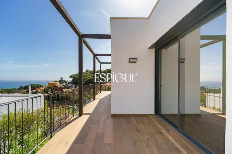 Foto 905ce8ff-6498-4319-9c82-cdc11e06ae37. Casa amb calefacció aparcament piscina a Premià de Dalt