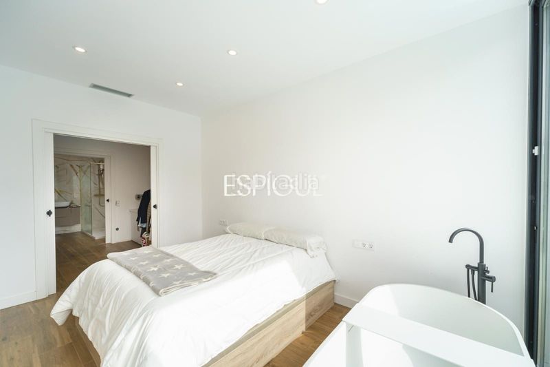 Foto a281bdd6-9f0f-44a0-bb4b-556cf69eeba8. Casa amb calefacció aparcament piscina a Premià de Dalt