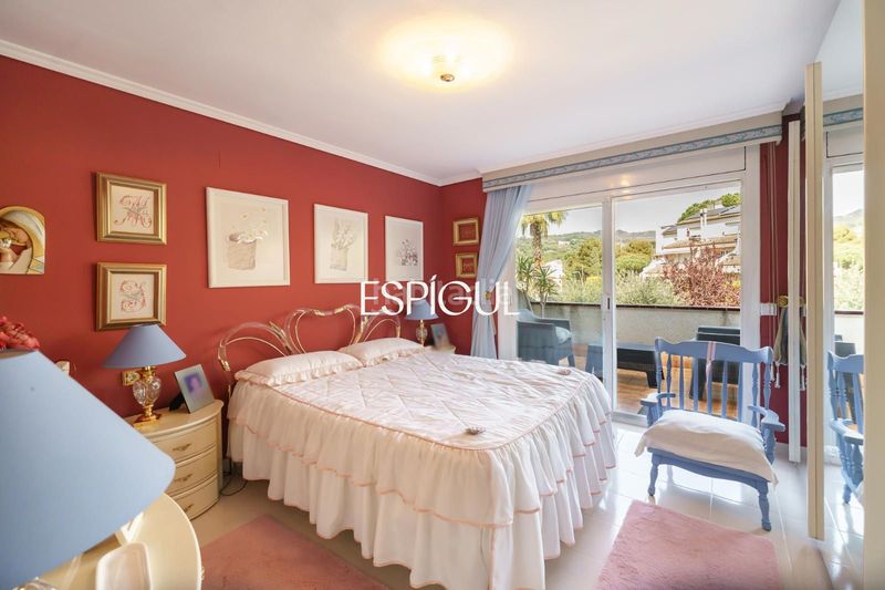 Foto 09572441-2a3d-4f03-8196-9514b3f1520e. Casa adossada amb calefacció aparcament piscina a Tiana