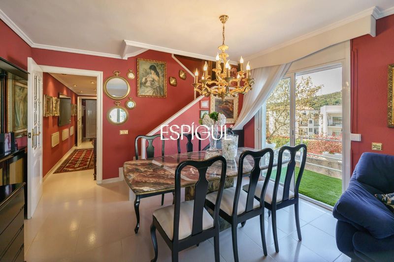 Foto eb4d7aee-48d6-47be-b1ee-b32fd6f135a4. Casa adossada amb calefacció aparcament piscina a Tiana