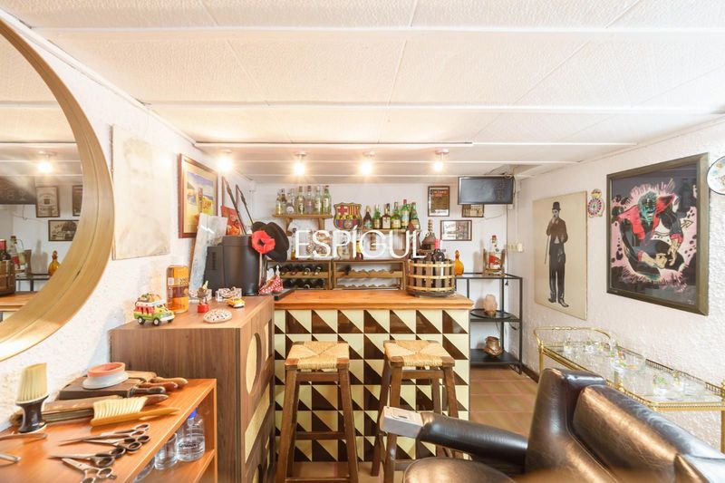 Foto fe177661-dc46-4c93-b202-7eaa049379e3. Casa adossada amb calefacció aparcament piscina a Tiana