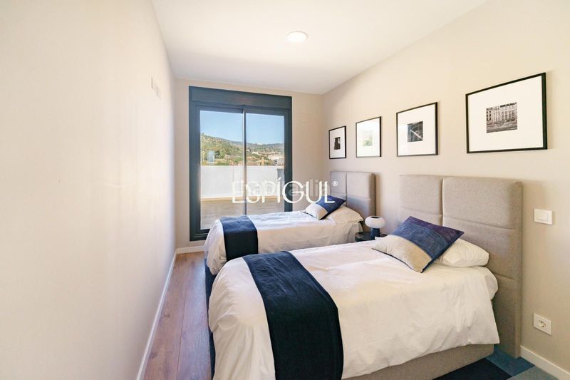 Foto 1756ef75-d1e2-4072-b588-1134a27aaca5. Àtic amb calefacció aparcament piscina a Montgat