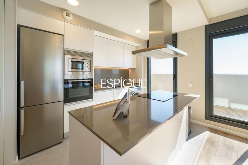 Foto 1c320842-25c8-43c6-969c-999949f24067. Àtic amb calefacció aparcament piscina a Montgat