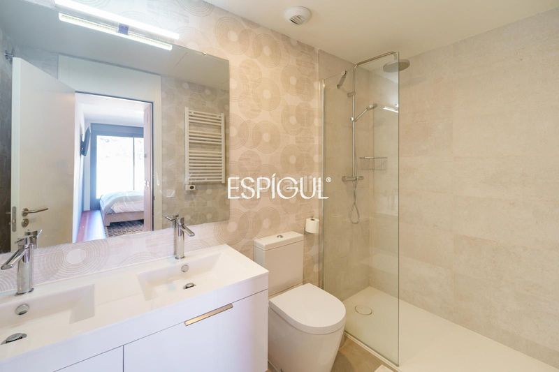 Foto 3290c24e-2855-4ce8-a575-5e84d85f0478. Àtic amb calefacció aparcament piscina a Montgat