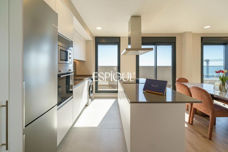 Foto 3301ae62-aef6-4418-b962-62487b48d3e4. Àtic amb calefacció aparcament piscina a Montgat