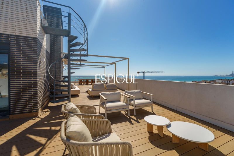 Foto 4e0d04a5-c070-400d-8a2a-bb4354416e5c. Àtic amb calefacció aparcament piscina a Montgat