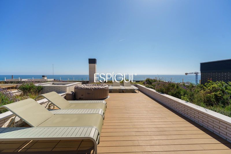 Foto 7e6d06f4-0a09-43d6-b872-9135c96c8015. Àtic amb calefacció aparcament piscina a Montgat