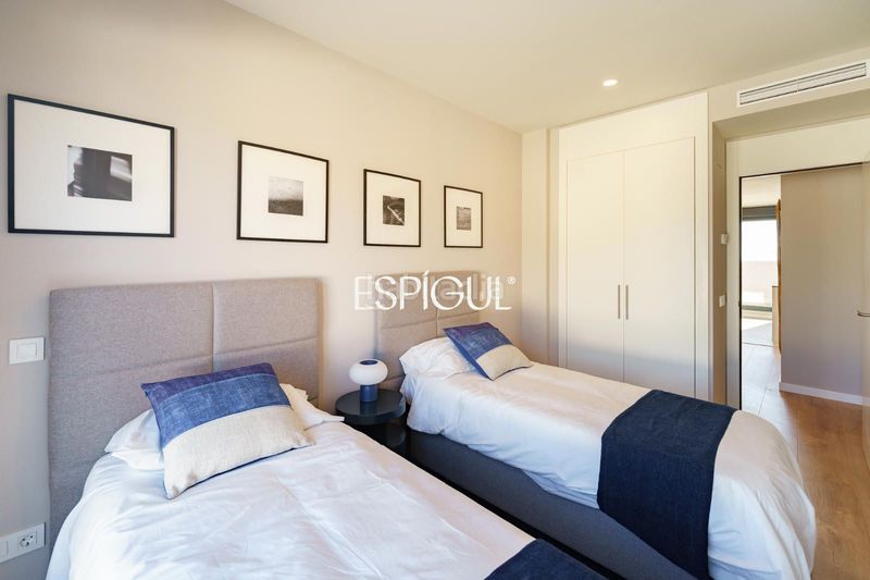 Foto c2ce6758-3765-4f31-90ca-c1bf0c3ef3a9. Àtic amb calefacció aparcament piscina a Montgat