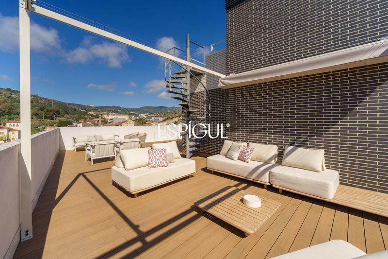 Foto e39f8884-a09e-4159-a624-e57ee4f3ce24. Àtic amb calefacció aparcament piscina a Montgat