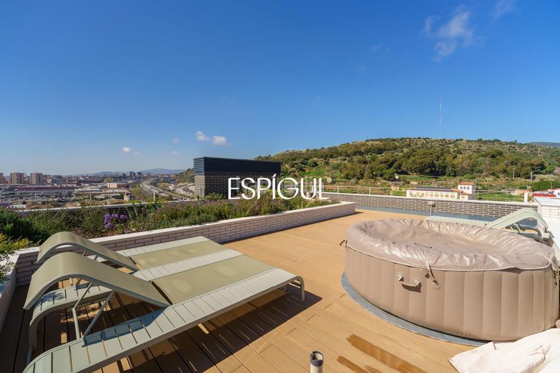 Foto eb02b427-8223-4a7a-a620-b4523a289bd1. Àtic amb calefacció aparcament piscina a Montgat