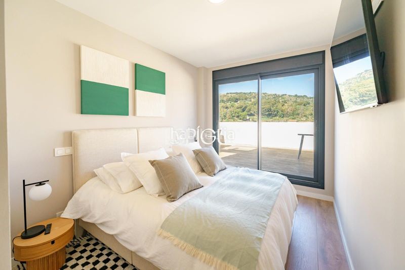 Foto f2b65d0b-718f-41dc-b201-717498a280fc. Àtic amb calefacció aparcament piscina a Montgat