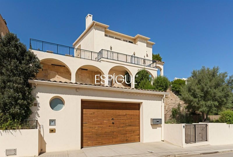 Foto 2d729323-b160-4529-b06f-36867d91dd31. Casa amb calefacció aparcament a Alella
