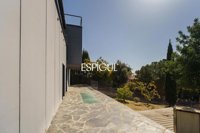 Foto 7345e933-22d8-405c-94ab-9d44eb2b69ec. Casa amb calefacció aparcament piscina a Premià de Dalt
