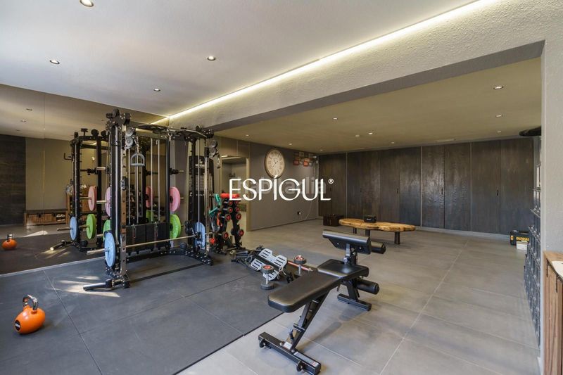 Foto aa9364ff-e2ab-43d1-8f7d-29b59729f3e6. Casa amb calefacció aparcament piscina a Premià de Dalt