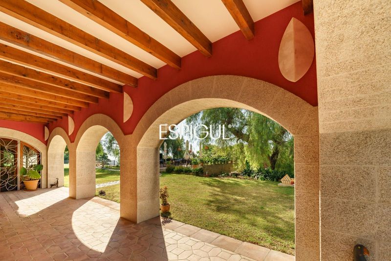 Foto 335a2360-9107-4e10-b499-0c069dbb6448. Casa amb calefacció aparcament piscina a Cabrera de Mar