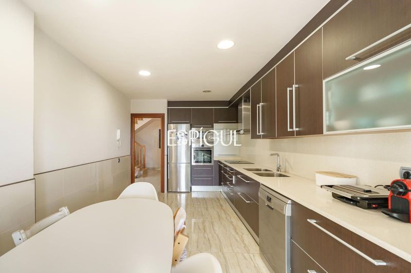 Foto 2133b917-ccc1-4cb0-8565-05c0dd8a6664. Casa adossada amb calefacció aparcament piscina a Teià