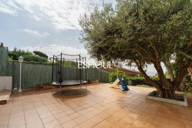 Foto 2ad73dc7-b6d5-466e-9fe2-43f532eefeee. Casa adossada amb calefacció aparcament piscina a Teià