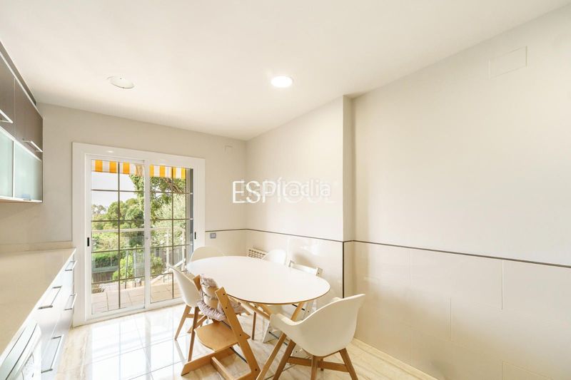 Foto 533b496b-389a-439a-8702-3c5704c99543. Casa adossada amb calefacció aparcament piscina a Teià