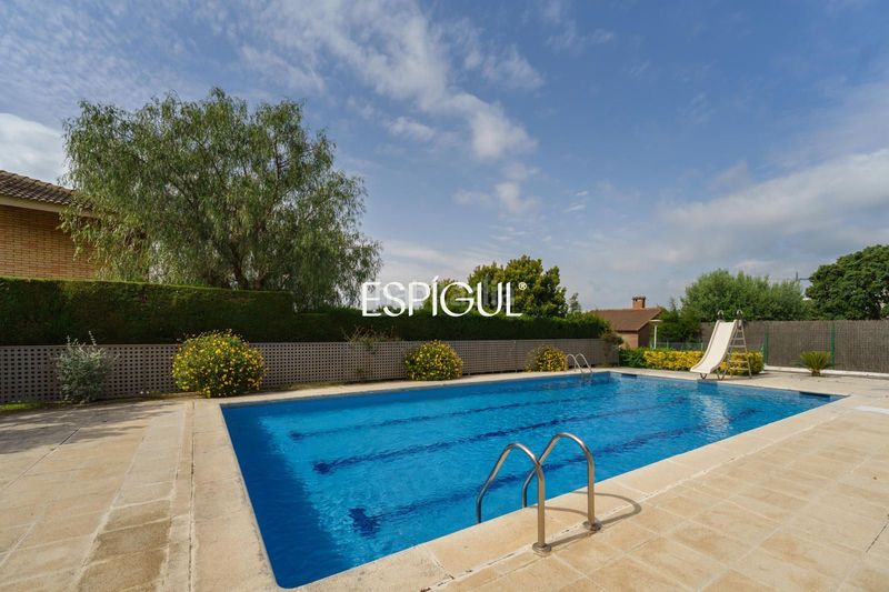 Foto 9a10232f-e0df-45ca-8983-6432b6223e9a. Casa adossada amb calefacció aparcament piscina a Teià