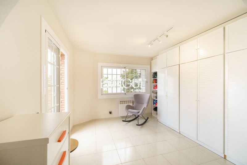 Foto dc0f58e2-07db-4175-99bc-4f42e41ce9c6. Casa adossada amb calefacció aparcament piscina a Teià