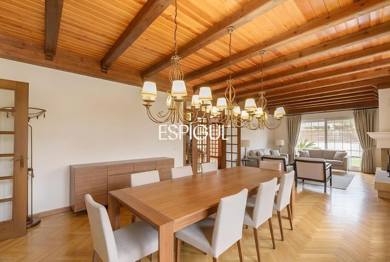 Foto ceab311c-f8c6-4aa7-bdfa-c2be42ebd597. Maison avec chauffage parking piscine dans Canyamars Dosrius