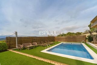 Maison  Camí de la cornisa. Oasis de paz en la cornisa