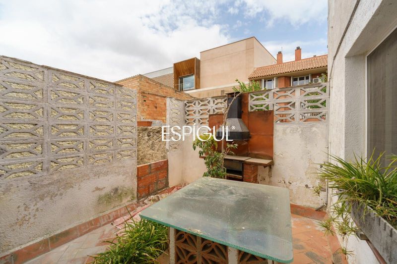 Foto 7cff3f3c-6eaa-4a8d-b57d-91b0e4a2a718. Duplex con riscaldamento in Alella