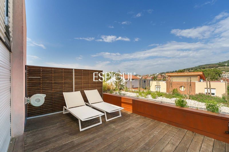 Foto b1fd9990-51b8-48e5-b902-39315226ebae. Dúplex amb calefacció aparcament piscina a Tiana