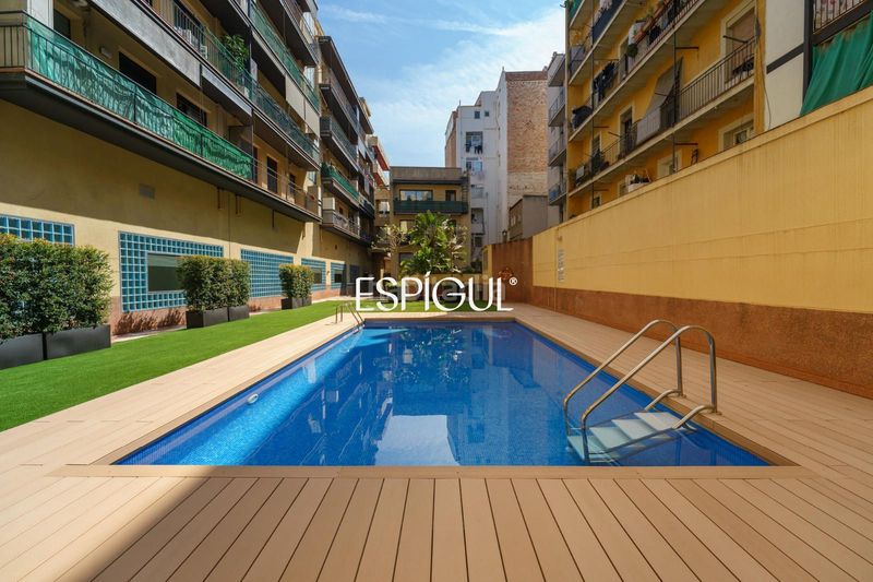 Foto a996691c-940e-4c53-b631-f4994c72625f. Lloguer pis amb calefacció aparcament piscina a Barri de les Corts Barcelona