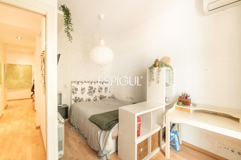 Foto c0abdfcc-1b73-4c2b-8a60-049ba20dc890. Pis amb calefacció a Sagrada Família Barcelona