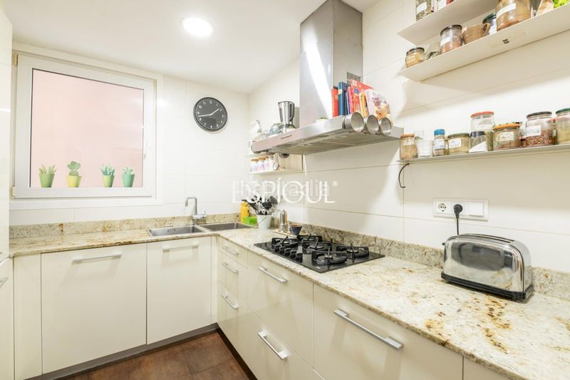 Foto ca27d045-961d-4d4b-a831-c40187574d1d. Pis amb calefacció a Sagrada Família Barcelona