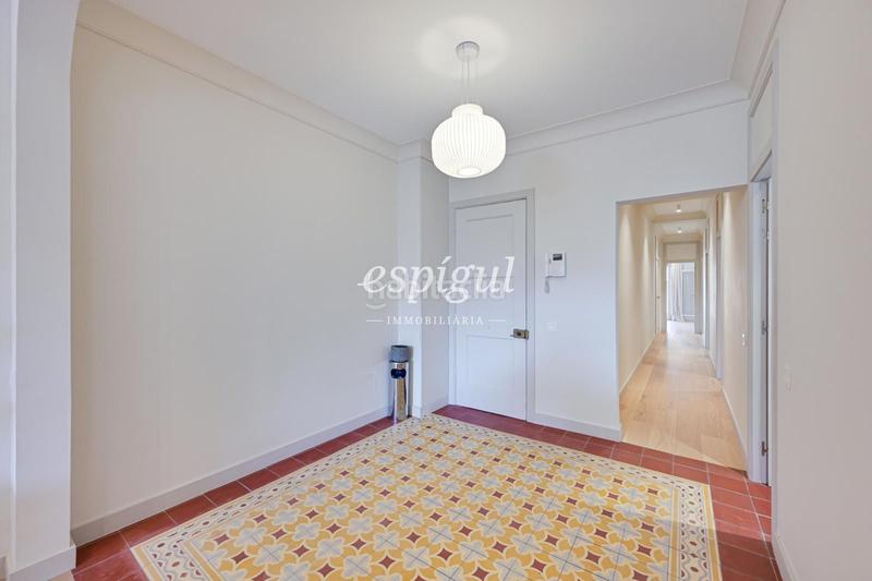 Foto 05c0bb24-6b1f-450c-9e4b-fd626a727613. Flat with heating in Barri de les Corts Barcelona