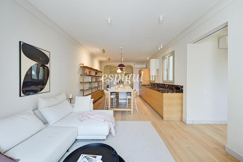 Foto 55714f84-cb83-4027-9812-08710a865bdc. Flat with heating in Barri de les Corts Barcelona