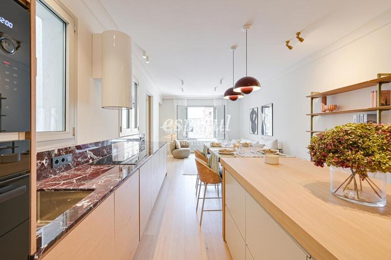 Foto dcf22190-c002-430a-bc5c-f46504313956. Flat with heating in Barri de les Corts Barcelona