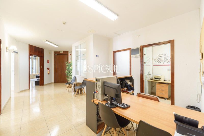 Foto d84131f6-f1d4-4ec9-9ad1-35ad34de64b1. Pis a Dreta de l´Eixample Barcelona
