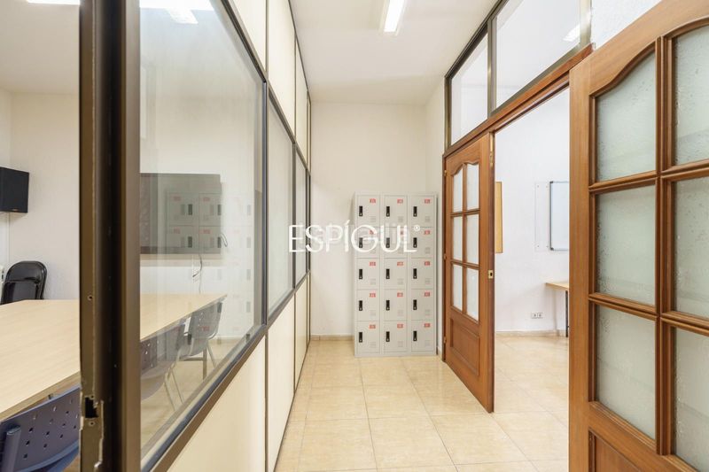 Foto f27de6c9-1b08-49f2-8eda-4bd345c98cba. Pis a Dreta de l´Eixample Barcelona