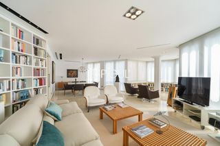 Piso  Jardins de toquio. Jardins de tòquio el refugio más exclusivo y luminoso de pedralb